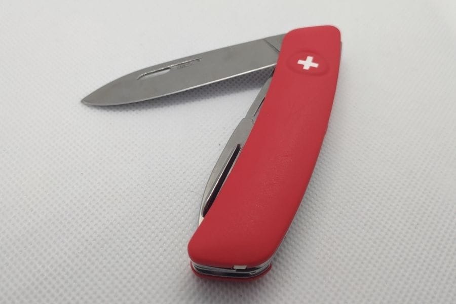 Swiza D04 pocket knife