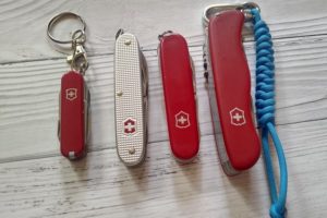 Swiss Army Knives of various sizes